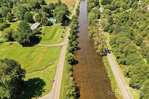 1048 S River Rd, Sylva, NC 28779 - Photo 40