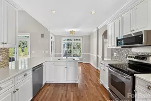 21410 Pinecrest Pl, Cornelius, NC 28031 - Photo 18