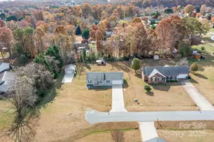 124 Caribou Dr, Statesville, NC 28625 - Photo 16
