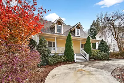 113 Craggy Street, Black Mountain, NC 28711 - Photo 2
