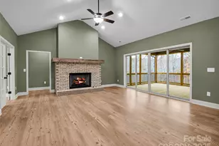 140 Cv Crst Dr, Rutherfordton, NC 28139 - Photo 6