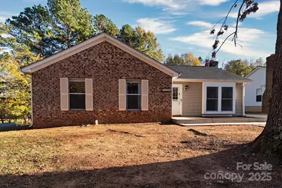 4926 Harri Ann Drive, Charlotte, NC 28227 - Photo 2