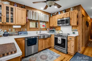 301 Peaks Dr, Lake Lure, NC 28746 - Photo 14