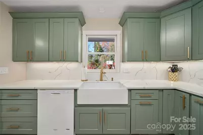 71 Bristol Lane, Hendersonville, NC 28792 - Photo 12