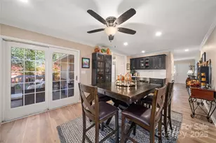 71 Bristol Ln, Hendersonville, NC 28792 - Photo 18