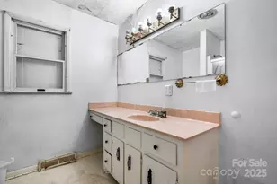 3859 Metcalf Dr, Morganton, NC 28655 - Photo 16