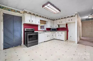 3859 Metcalf Dr, Morganton, NC 28655 - Photo 12