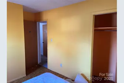 305 Red Roan Place, Charlotte, NC 28215 - Photo 22