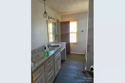 305 Red Roan Place, Charlotte, NC 28215 - Photo 14