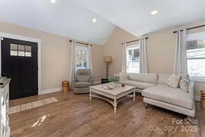 15 Eaglebear Drive, Asheville, NC 28806 - Photo 2