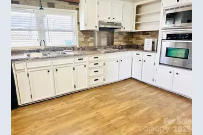 602 E Lee Avenue, Bessemer City, NC 28016 - Photo 32