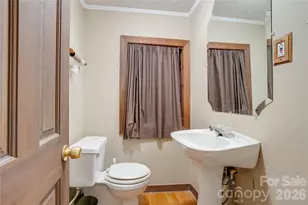 602 E Lee Ave, Bessemer City, NC 28016 - Photo 14