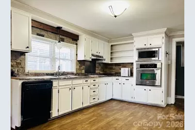 602 E Lee Avenue, Bessemer City, NC 28016 - Photo 30