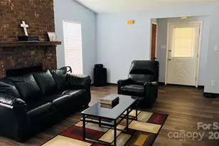 4712 Harri Ann Dr, Charlotte, NC 28227 - Photo 2