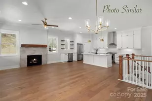 60 Chimney Chase Trl, Hendersonville, NC 28739 - Photo 6
