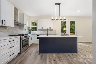 402 Sardis Road N, Charlotte, NC 28270 - Photo 4