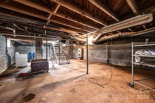 1214 Dry Ponds Rd, Granite Falls, NC 28630 - Photo 20