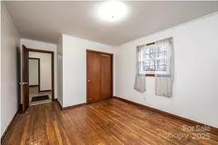 1214 Dry Ponds Rd, Granite Falls, NC 28630 - Photo 16