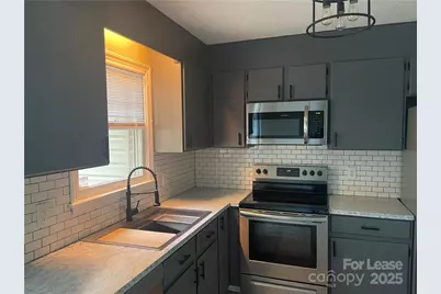 1425 20th Avenue, Hickory, NC 28601 - Photo 6