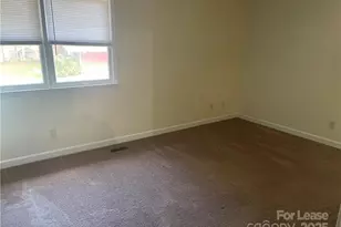 1425 20th Ave, Hickory, NC 28601 - Photo 16