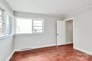 1123 E Gaston St, Lincolnton, NC 28092 - Photo 24