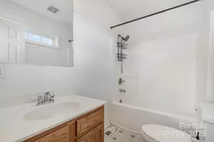 4980 Forest Ridge Dr, Hickory, NC 28602 - Photo 18