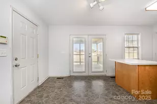 4980 Forest Ridge Dr, Hickory, NC 28602 - Photo 10