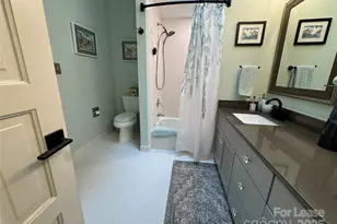 210 Hargett Ct, Charlotte, NC 28211 - Photo 42