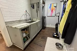 210 Hargett Ct, Charlotte, NC 28211 - Photo 30