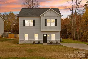 109 Titleist Dr, Statesville, NC 28677 - Photo 1