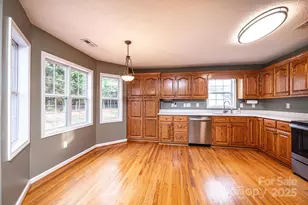 112 Meadowcreek Dr, Hudson, NC 28638 - Photo 18