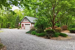 905 Old Fiddle Rd, Waynesville, NC 28786 - Photo 2