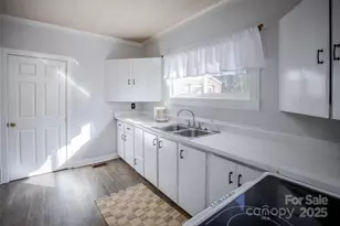 230 Cedar St, Winnsboro, SC 29180 - Photo 12