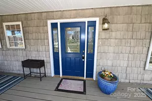 518 30th Ave Cir NE, Hickory, NC 28601 - Photo 4