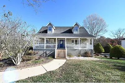 518 30th Avenue Circle NE, Hickory, NC 28601 - Photo 2