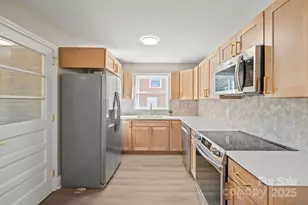 4035 Sheffield Dr, Charlotte, NC 28205 - Photo 8
