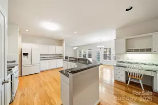 10526 Sycamore Club Dr, Mint Hill, NC 28227 - Photo 8