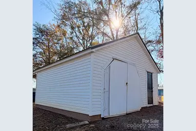 638 E Main Street, Spindale, NC 28160 - Photo 14