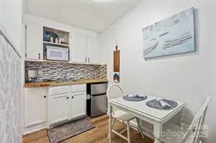 130 Old Mill Rd, Flat Rock, NC 28731 - Photo 4