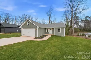 116 39th Ave Ct NW, Hickory, NC 28601 - Photo 1