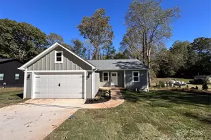 116 39th Ave Ct NW, Hickory, NC 28601 - Photo 2