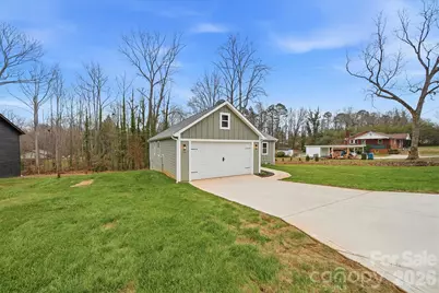 116 39th Avenue Court NW, Hickory, NC 28601 - Photo 6