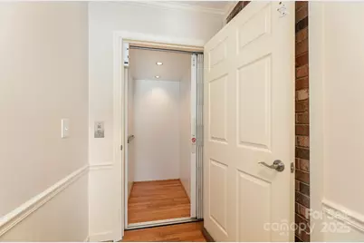 300 Gloucestershire Road, Winston Salem, NC 27104 - Photo 24