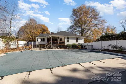 300 Gloucestershire Road, Winston Salem, NC 27104 - Photo 32