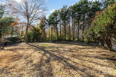 300 Gloucestershire Road, Winston Salem, NC 27104 - Photo 38