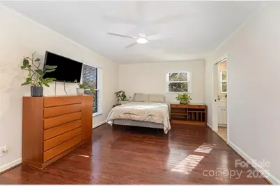 300 Gloucestershire Road, Winston Salem, NC 27104 - Photo 16