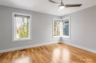 27 Mauricet Ln, Asheville, NC 28806 - Photo 32