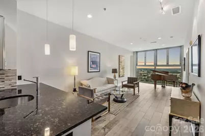 333 W Trade Street #2702, Charlotte, NC 28202 - Photo 4