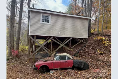 193 Sams Hill, Sylva, NC 28779 - Photo 2