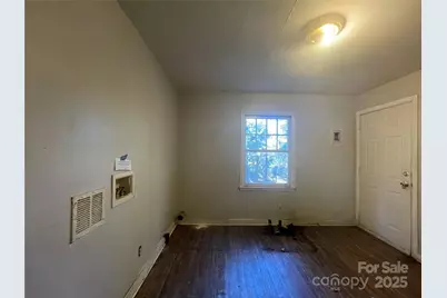 1828 Maribel Avenue, Charlotte, NC 28216 - Photo 6